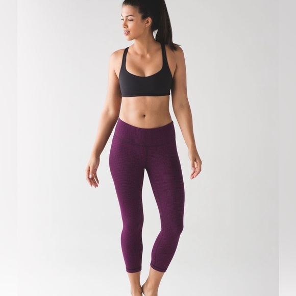 lululemon athletica Pants - Lululemon Wunder Under Crop III